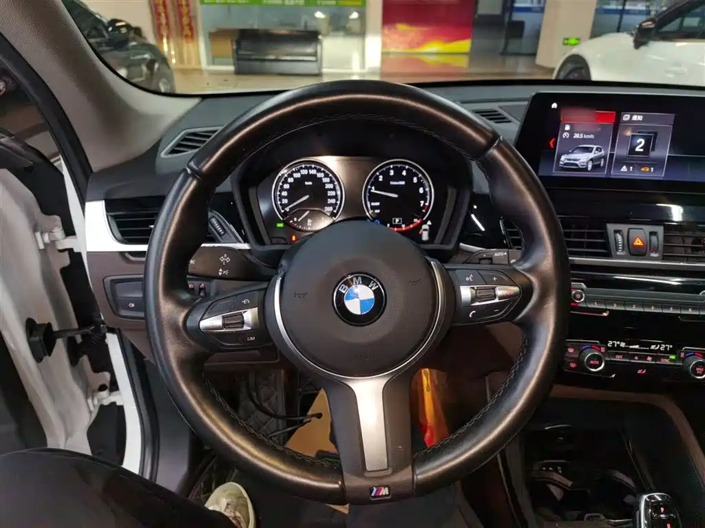 BMW X1 2022 sDrive25Li Leading фото 7