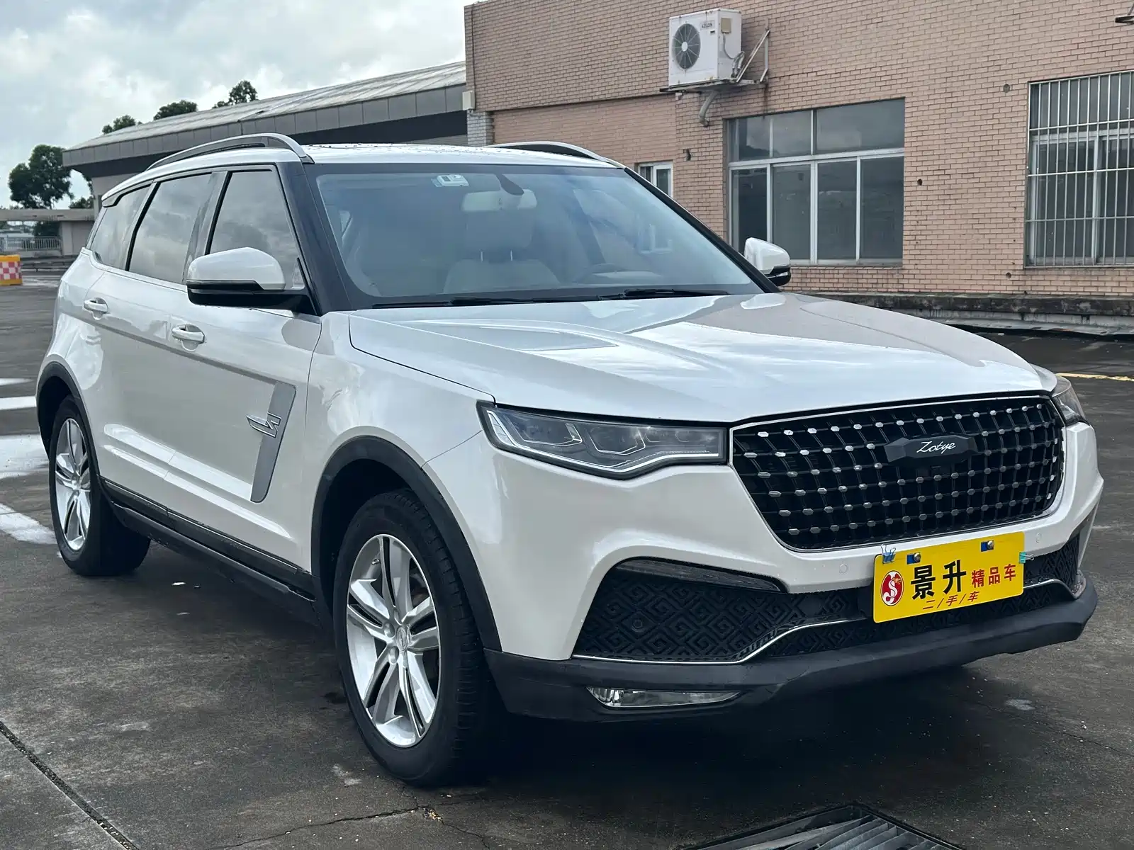 Фото 3 - Zotye T700