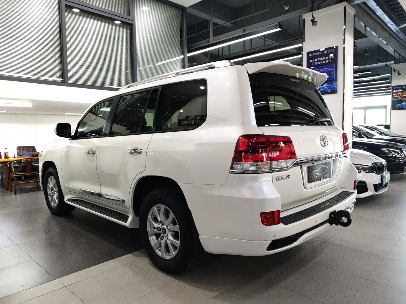Toyota Land Cruiser (Import) фото 6