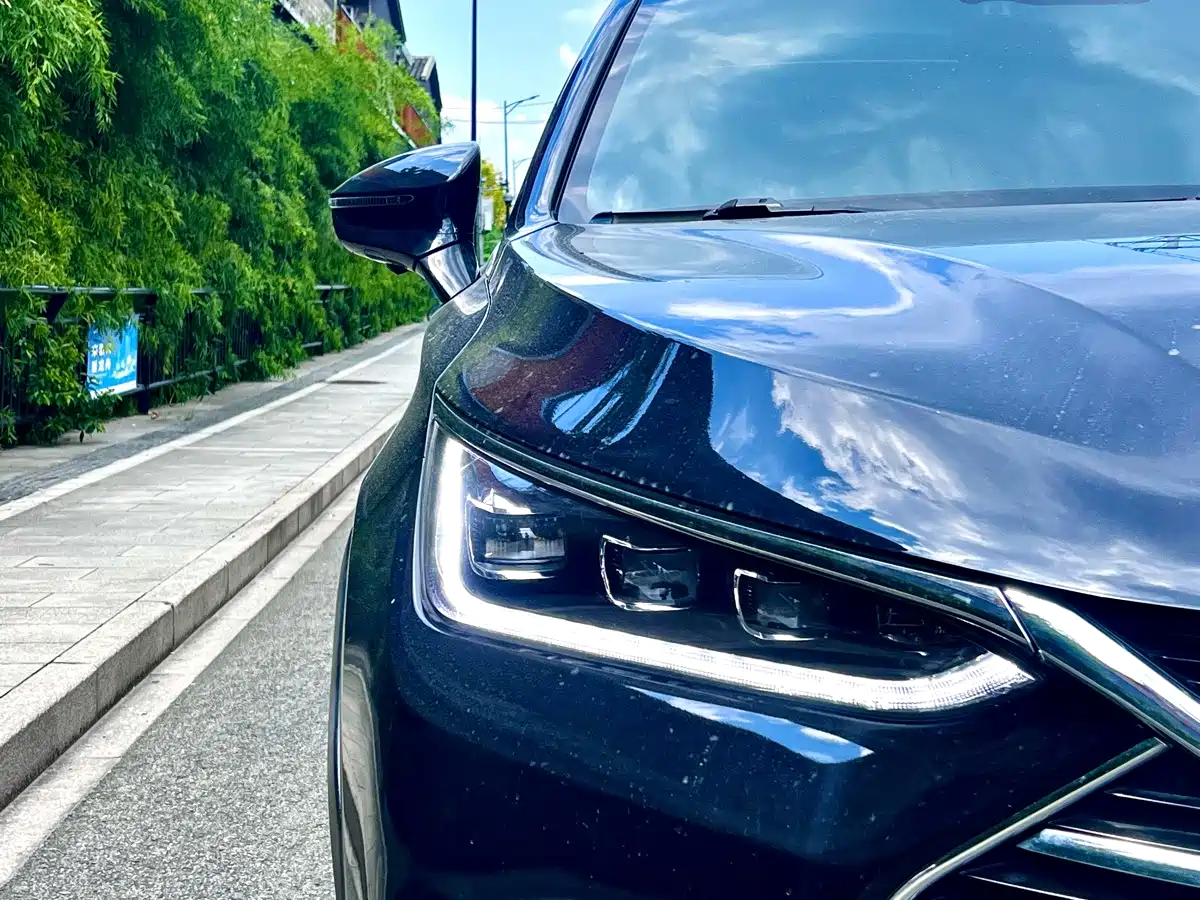 2021 BYD Tang