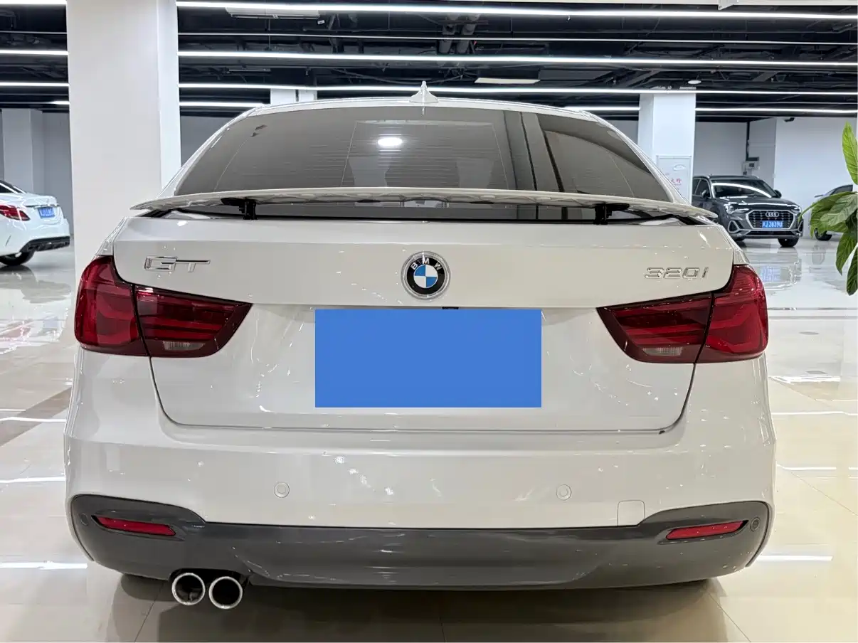 Photo 5 - BMW 3 Series GT
