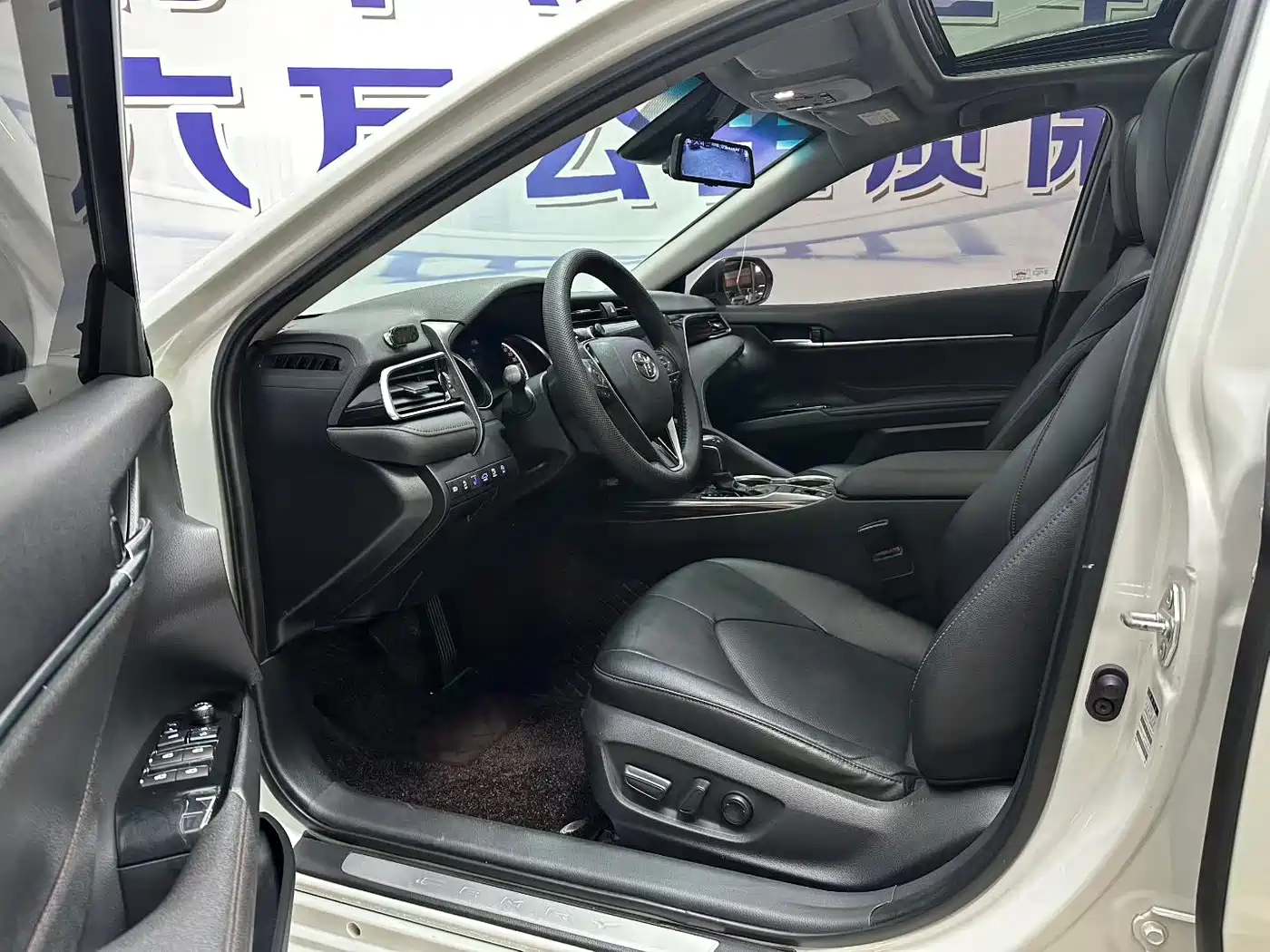 Toyota Camry 2019 Facelift 2.0G Luxury Edition фото 7