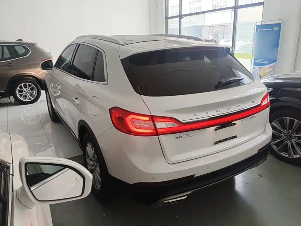 Lincoln MKX 2017 2017 2.0T 2WD Premium Edition