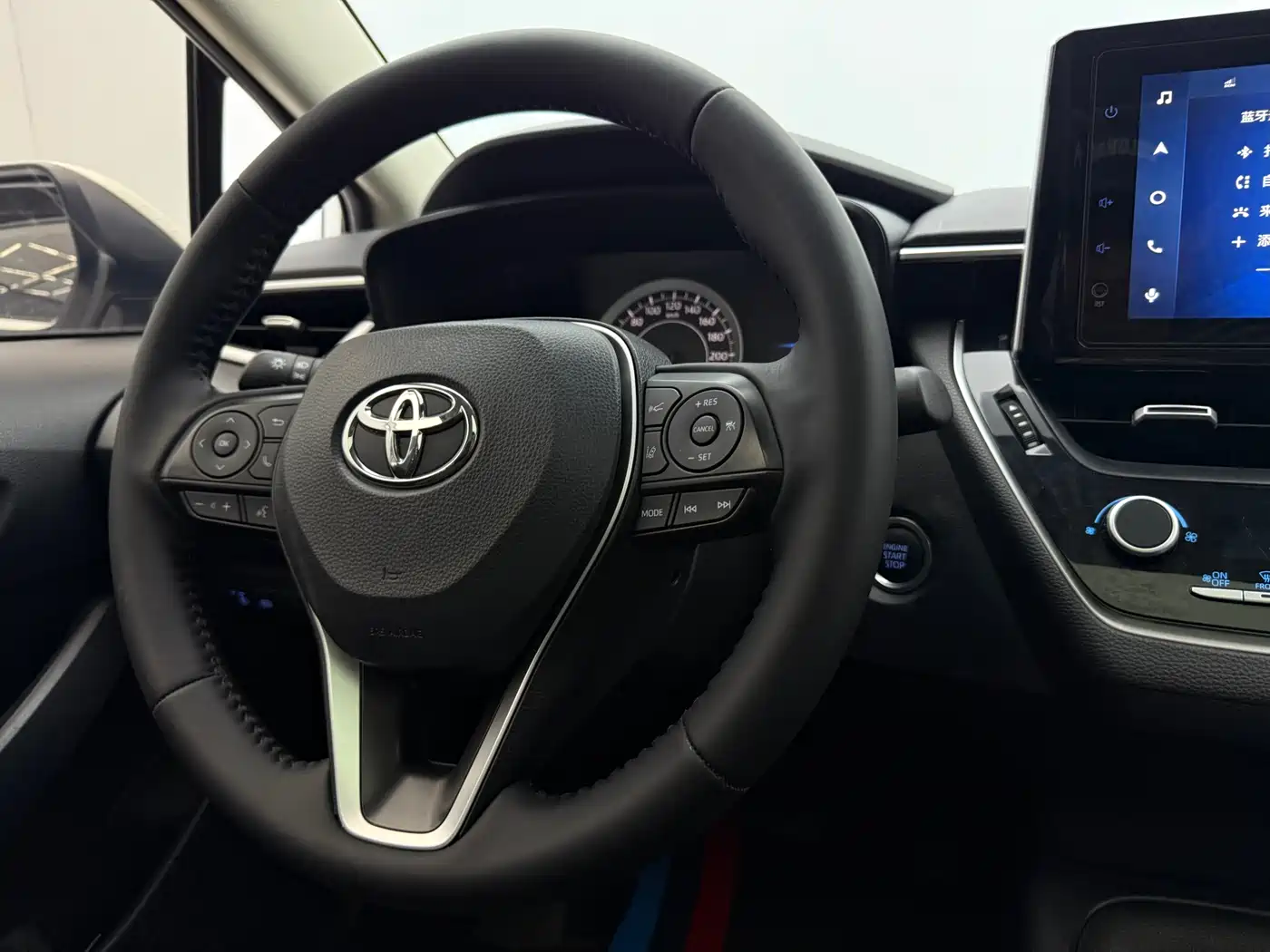 Toyota Corolla 2021 1.2T S-CVT Elite PLUS Edition фото 12