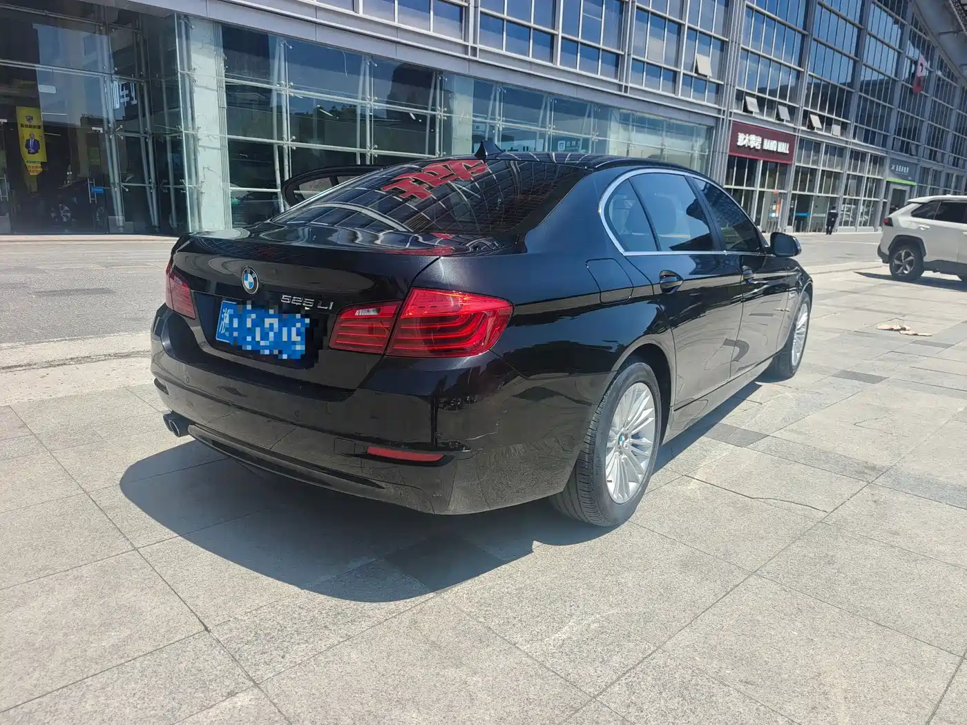 BMW 5 Series 2014 525Li Leading фото 7