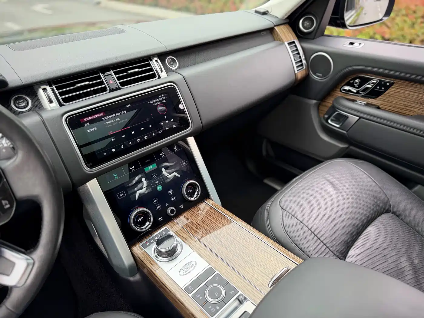 Land Rover Range Rover 2019 3.0 SCV6 Heritage Edition фото 7