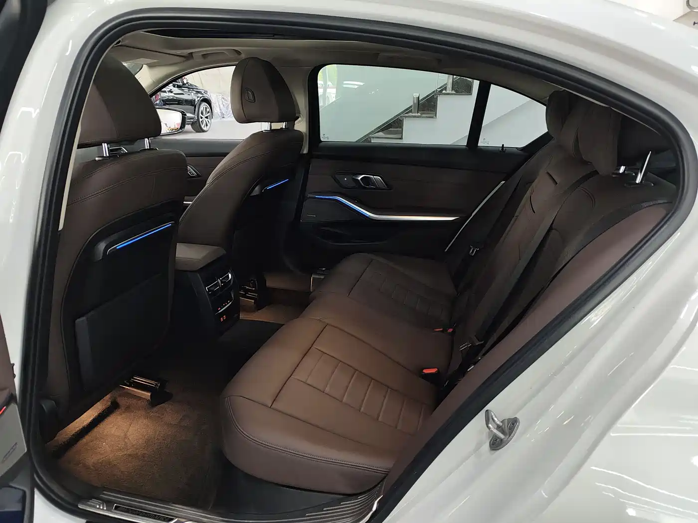 BMW 3 Series 2021 325Li M Sport Night Edition фото 13