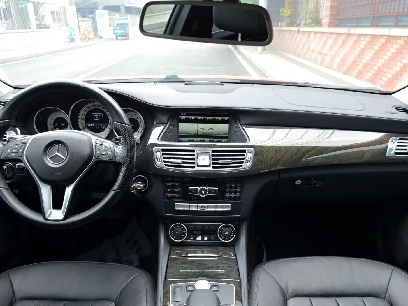 Mercedes-Benz CLS 2012 CLS 300 CGI фото 12