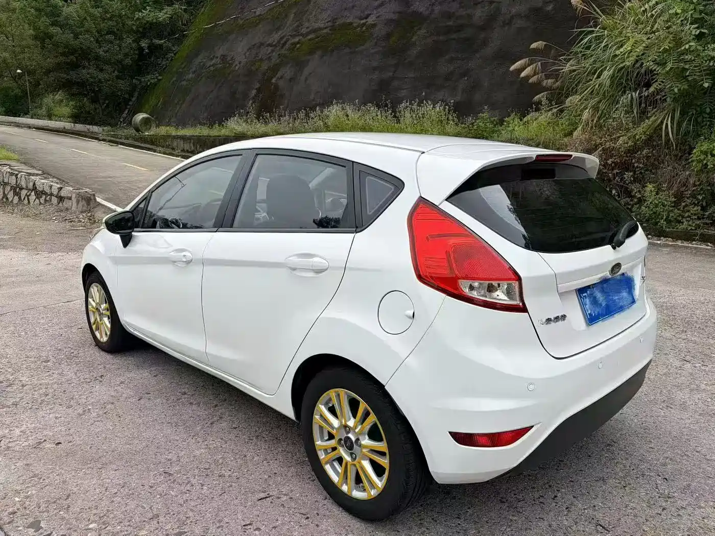 Ford Fiesta 2014 2013 Hatchback 1.5L Automatic Fashion