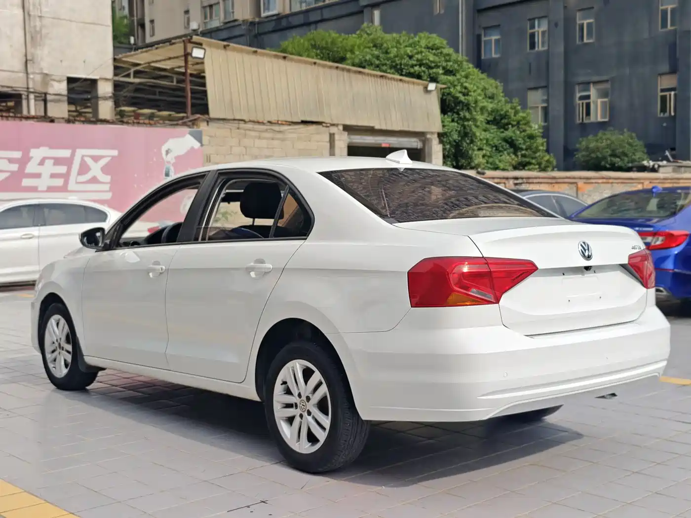 Volkswagen Jetta 2019 Dream Edition 1.5L Auto Fashion фото 15