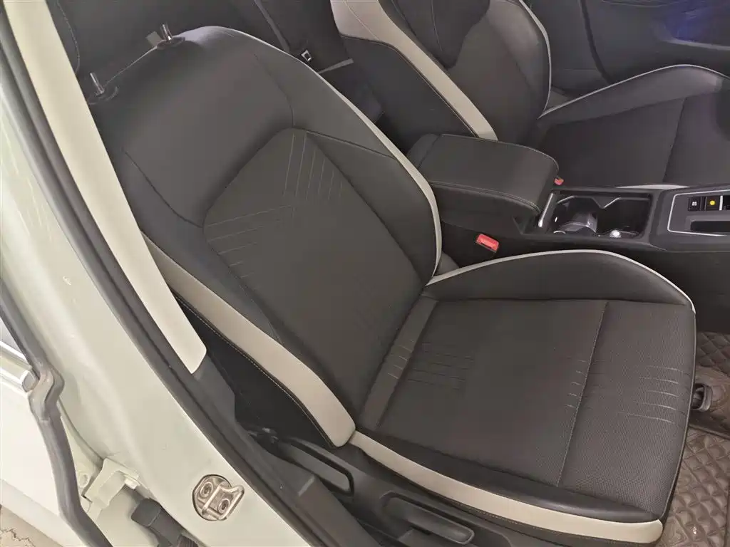 Volkswagen Golf 2021 280TSI DSG Pro фото 20