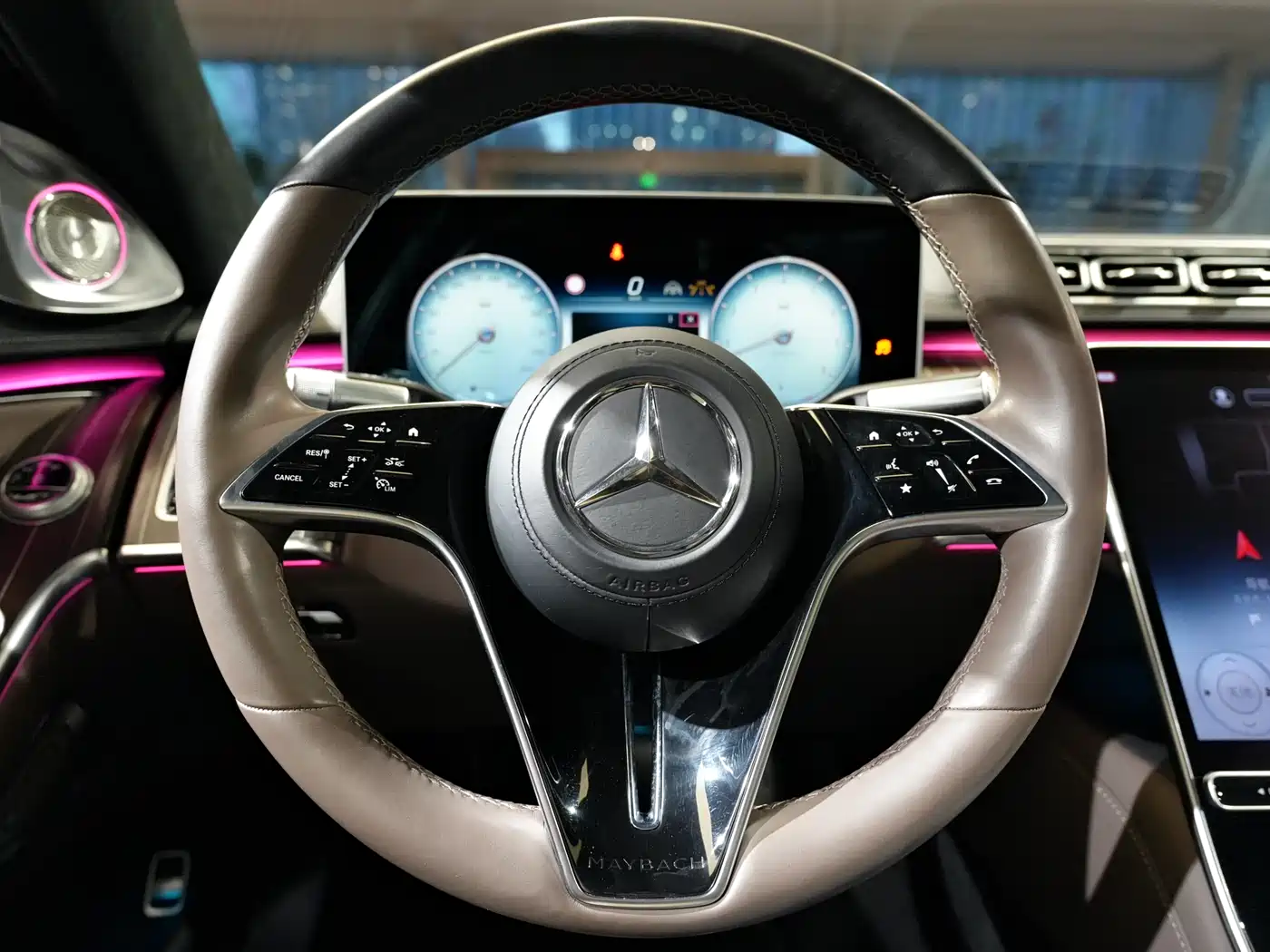 Mercedes-Benz Maybach S-Class 2022 S 680 4MATIC Craftsmanship Limited Launch Edition фото 14