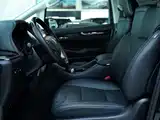 Фото 3 - Toyota Vellfire