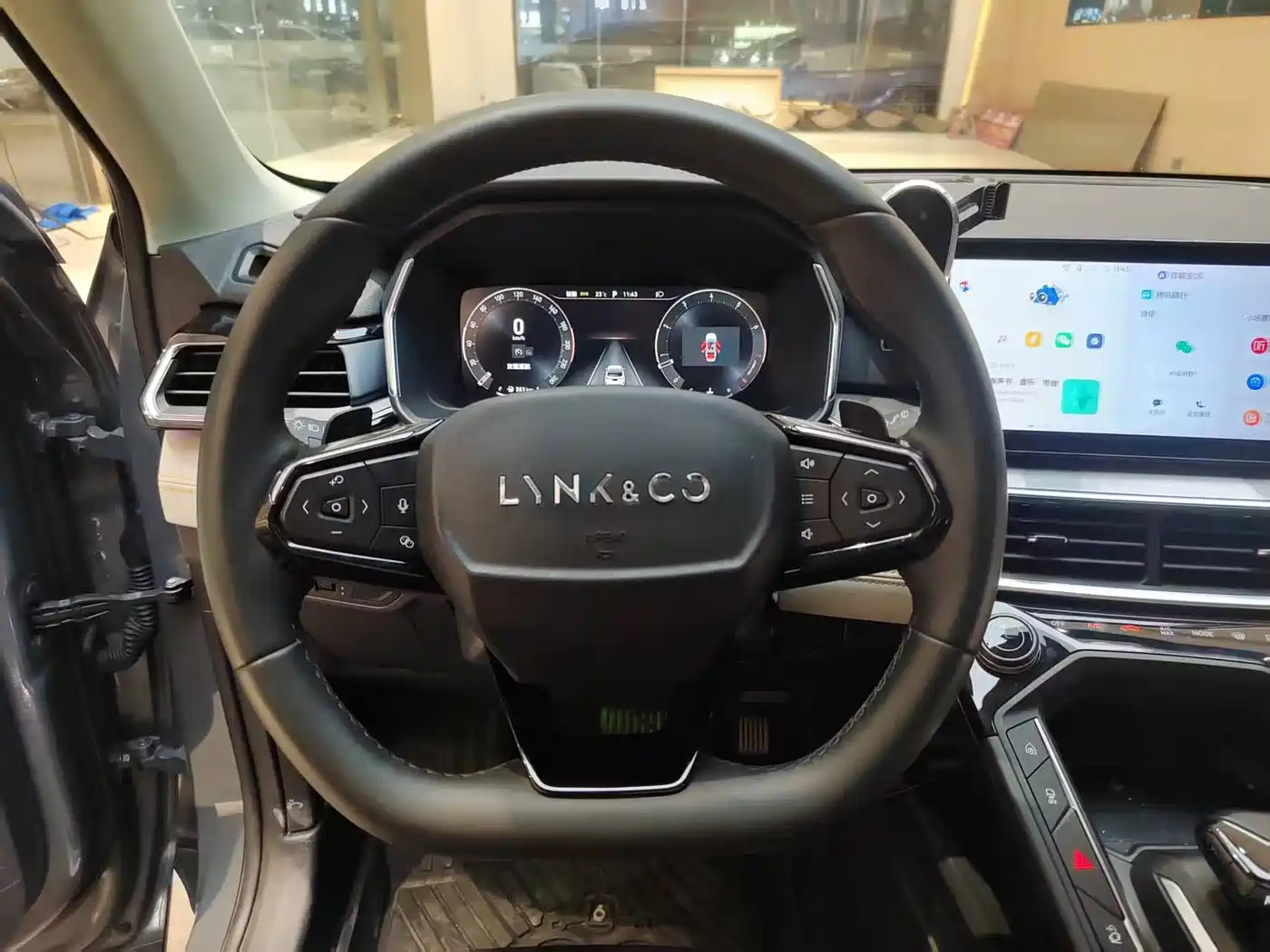 Lynk & Co 06 2023 Remix 1.5T Power Pro фото 9