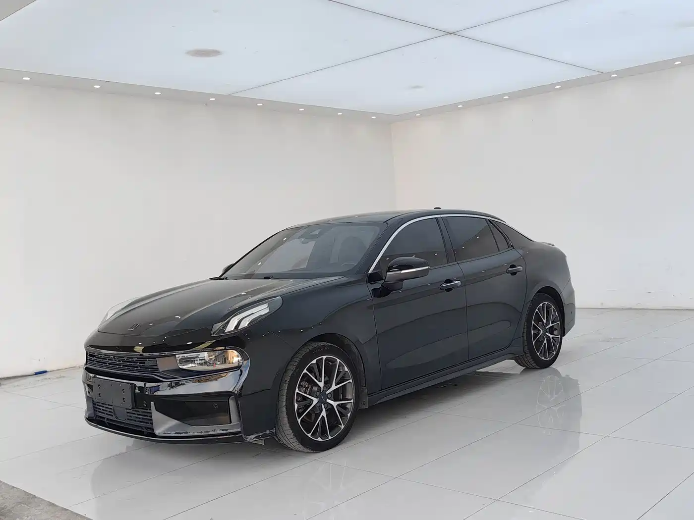 Lynk & Co 03 2019 2.0TD Auto Power Pro Version