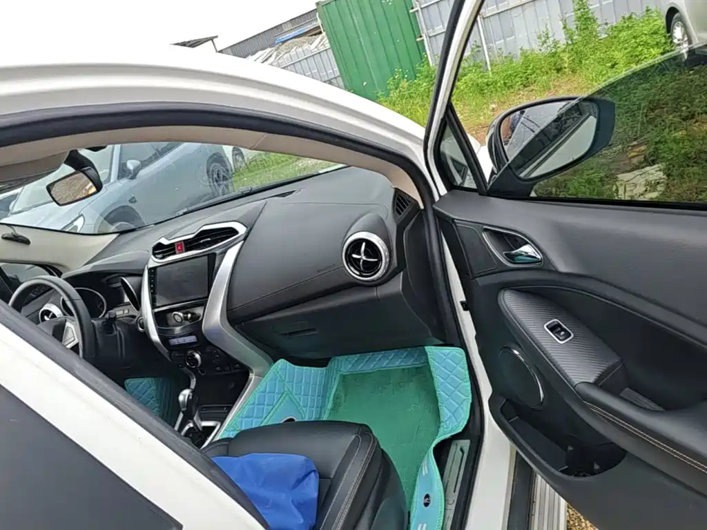 BYD Yuan 2017 2017 1.5L Auto Cool Fashion
