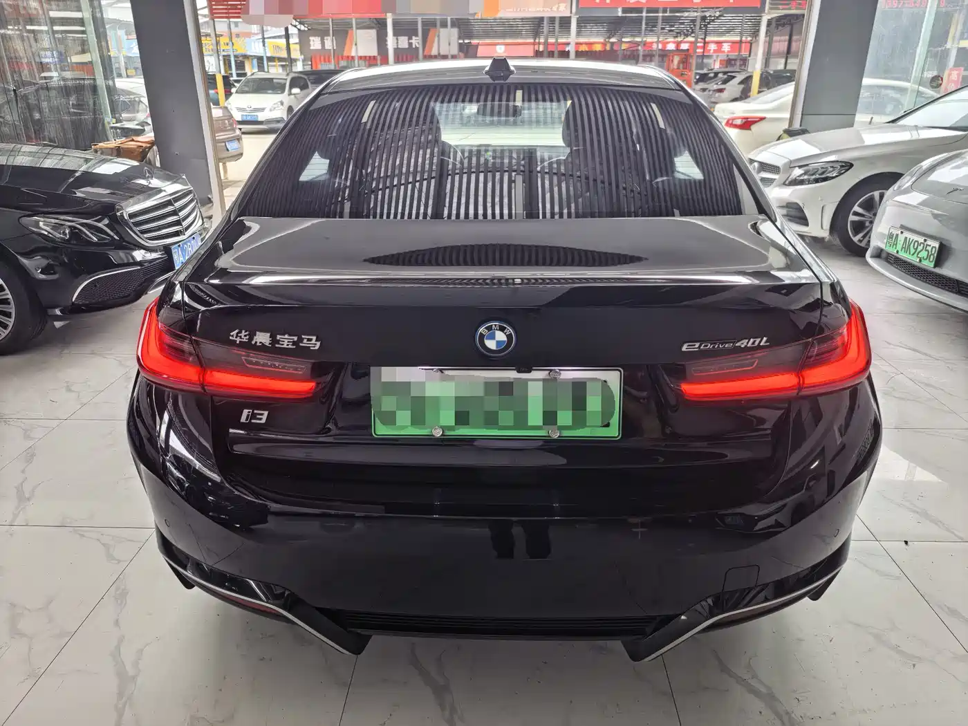BMW i3 2024 eDrive 40 L Night Sport Package фото 8