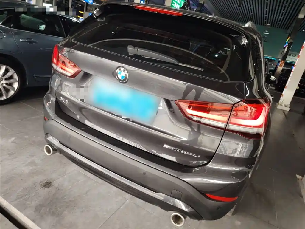 BMW X1 2021 sDrive25Li Leading фото 7