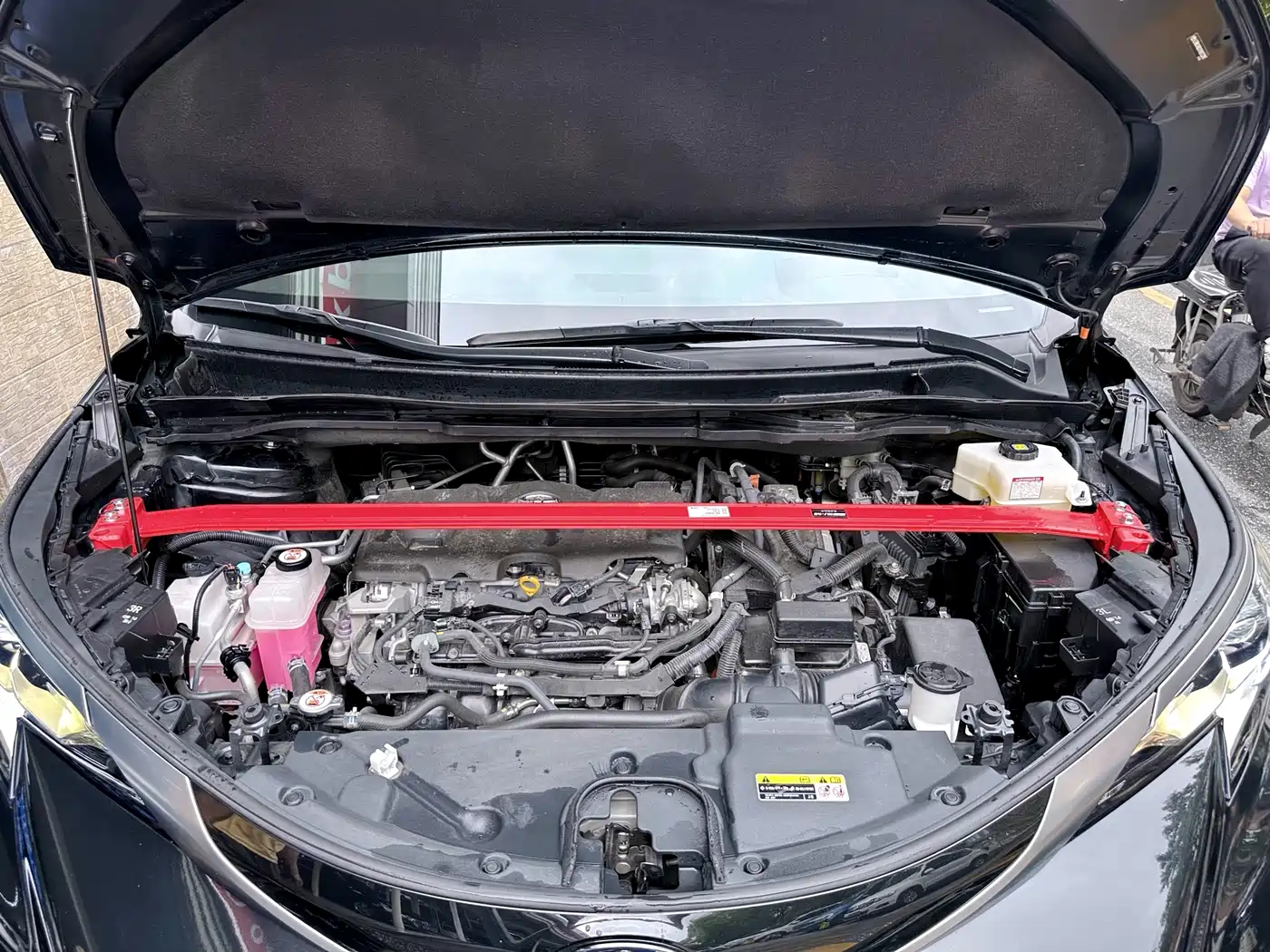 Toyota Granvia 2022 Model Year 2.5L Hybrid Flagship Edition фото 9