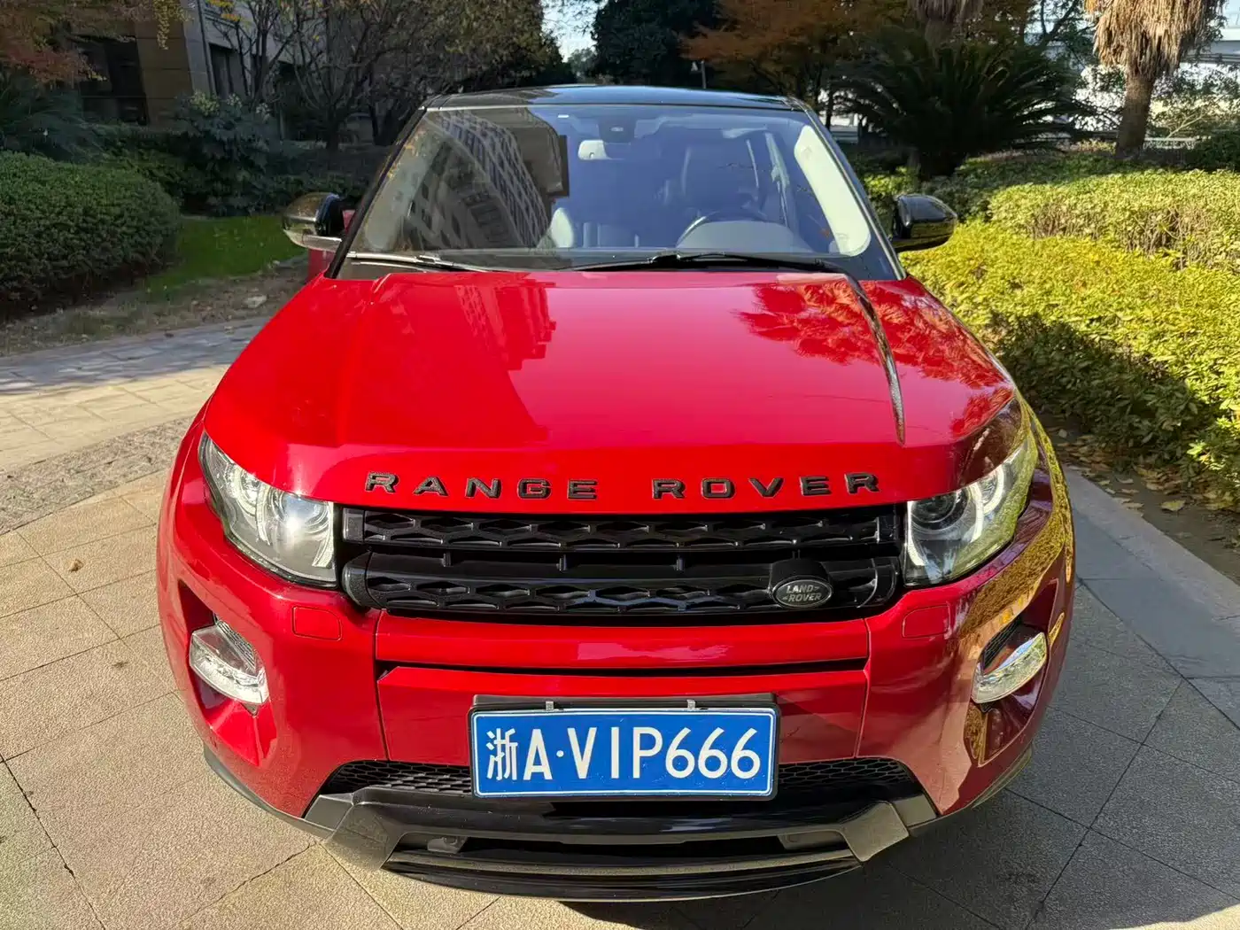 Land Rover Range Rover Evoque (Import) 2014 2.0T 5-door Brilliance Sport фото 2