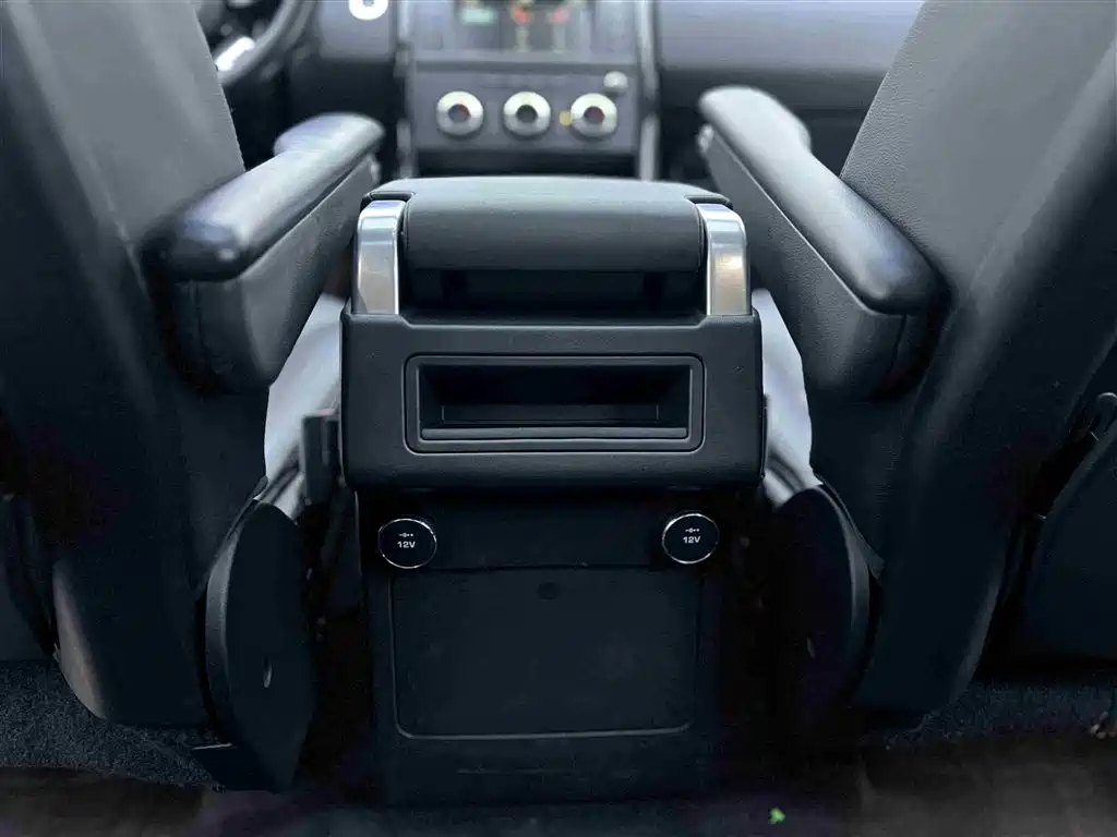 Land Rover Discovery 2017 3.0 SC V6 SE фото 14