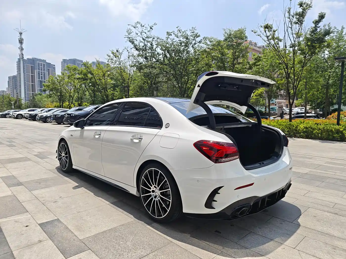 Mercedes-Benz A-Class AMG 2023 Model Year AMG A 35 L 4MATIC фото 15