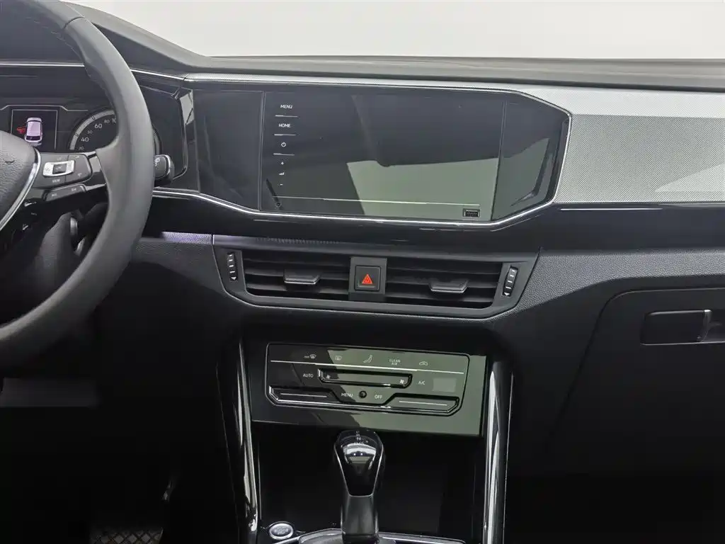 Volkswagen Tayron 2020 330TSI 2WD Luxury Smart Edition фото 12