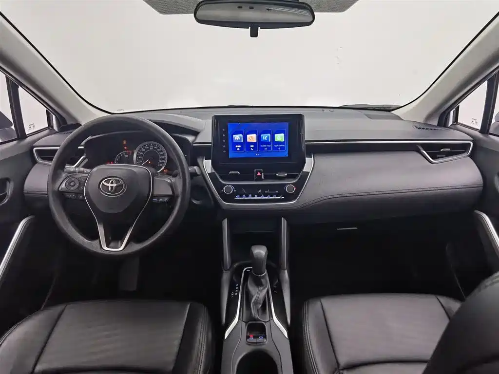 Toyota Frontlander 2022 2.0L CVT Elite фото 5