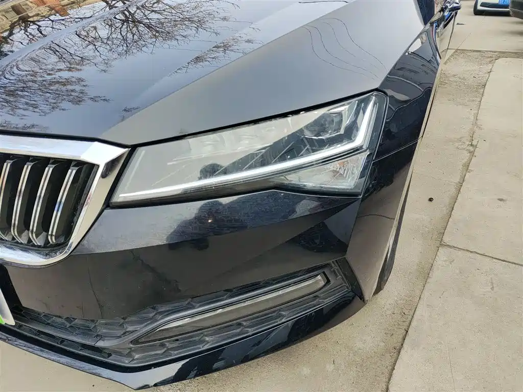 Škoda Superb 2019 TSI280 DSG Standard Edition фото 24