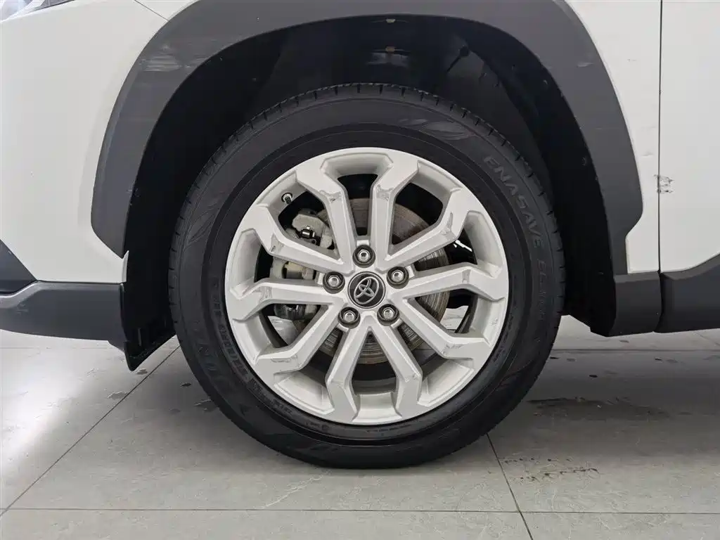 Toyota Frontlander 2022 2.0L CVT Elite фото 17