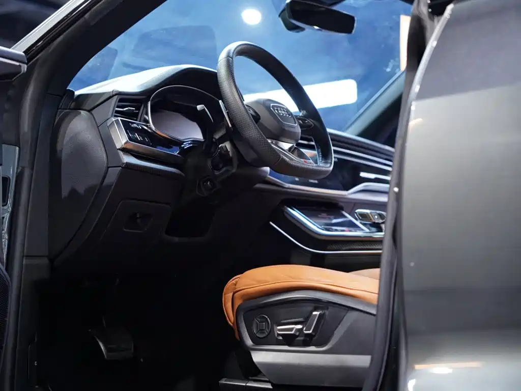 Audi RS Q8 2021 2021 RS Q8 4.0T