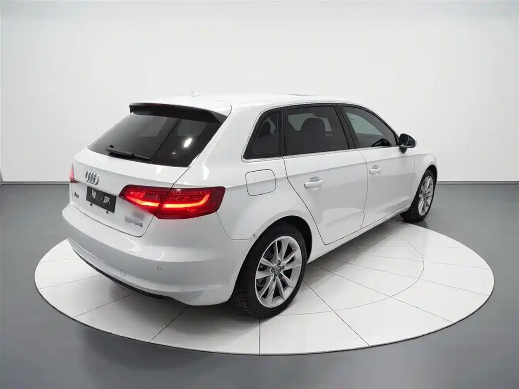 Audi A3 2016 Sportback 35 TFSI Progressive фото 7