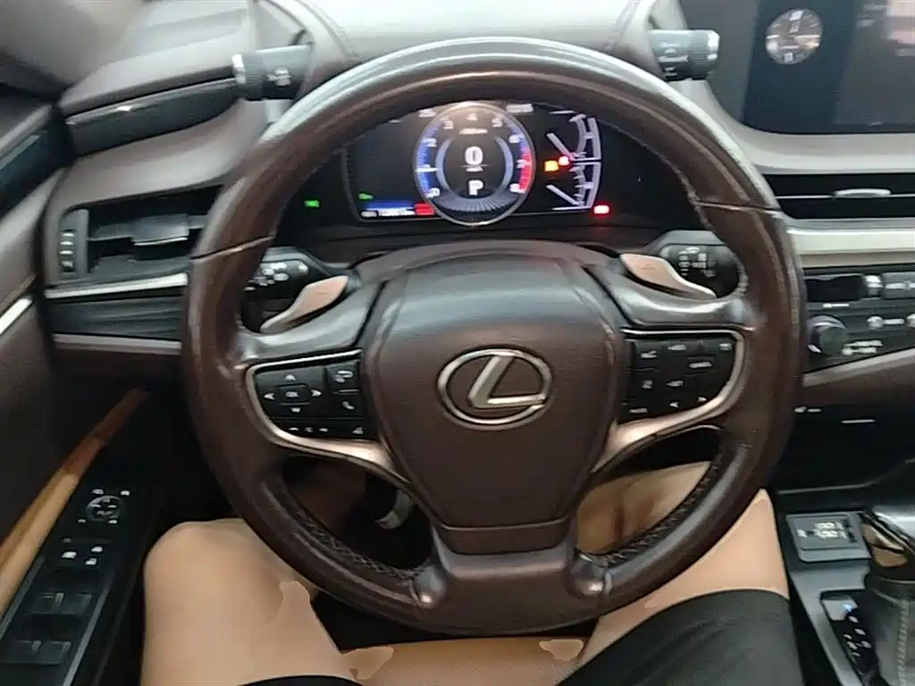 Lexus ES 2018 200 Excellence Edition China V фото 11