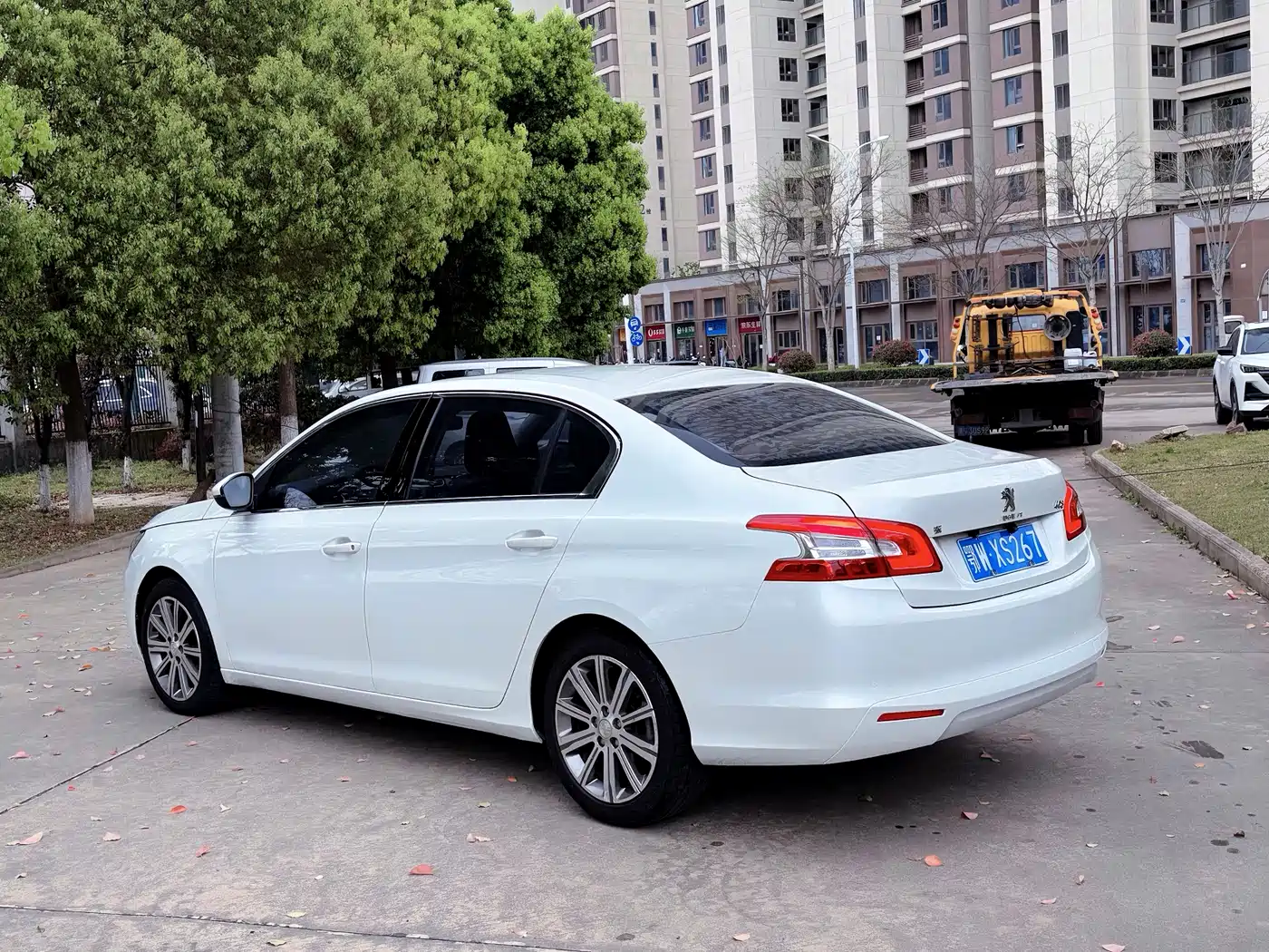 Peugeot 408 2014 1.8L Automatic Luxury Edition фото 6