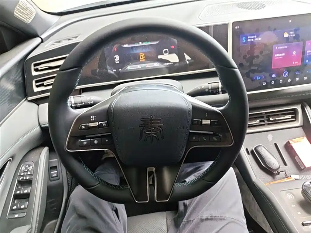 BYD Qin L 2024 DM-i 80KM Superior фото 11