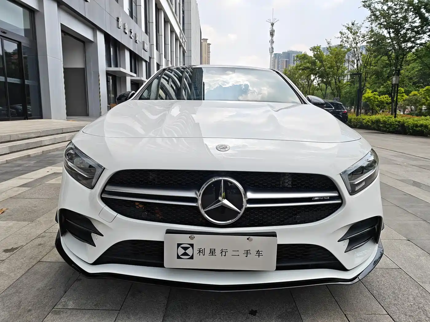 Mercedes-Benz A-Class AMG 2023 Model Year AMG A 35 L 4MATIC фото 3