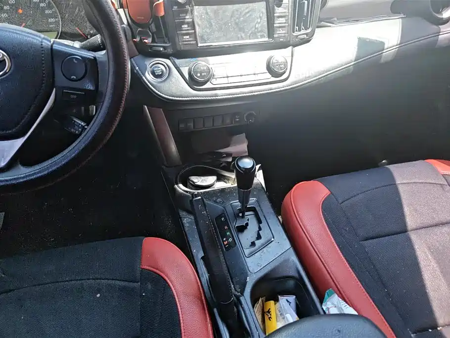 Toyota RAV4 Rongfang 2018 2.0L CVT 2WD Trend X Edition фото 16