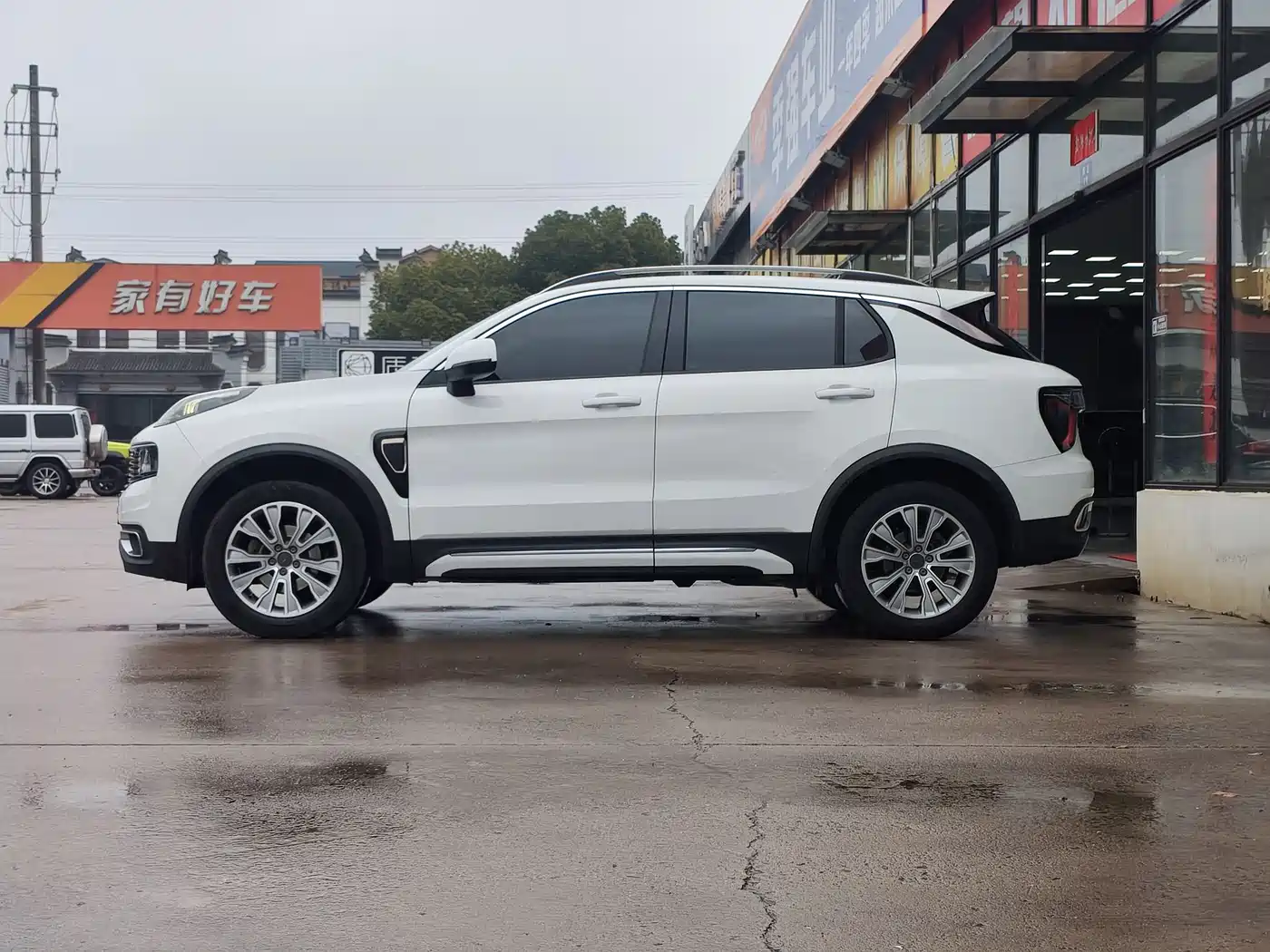 Lynk & Co 01 2017 2.0T 2WD фото 4
