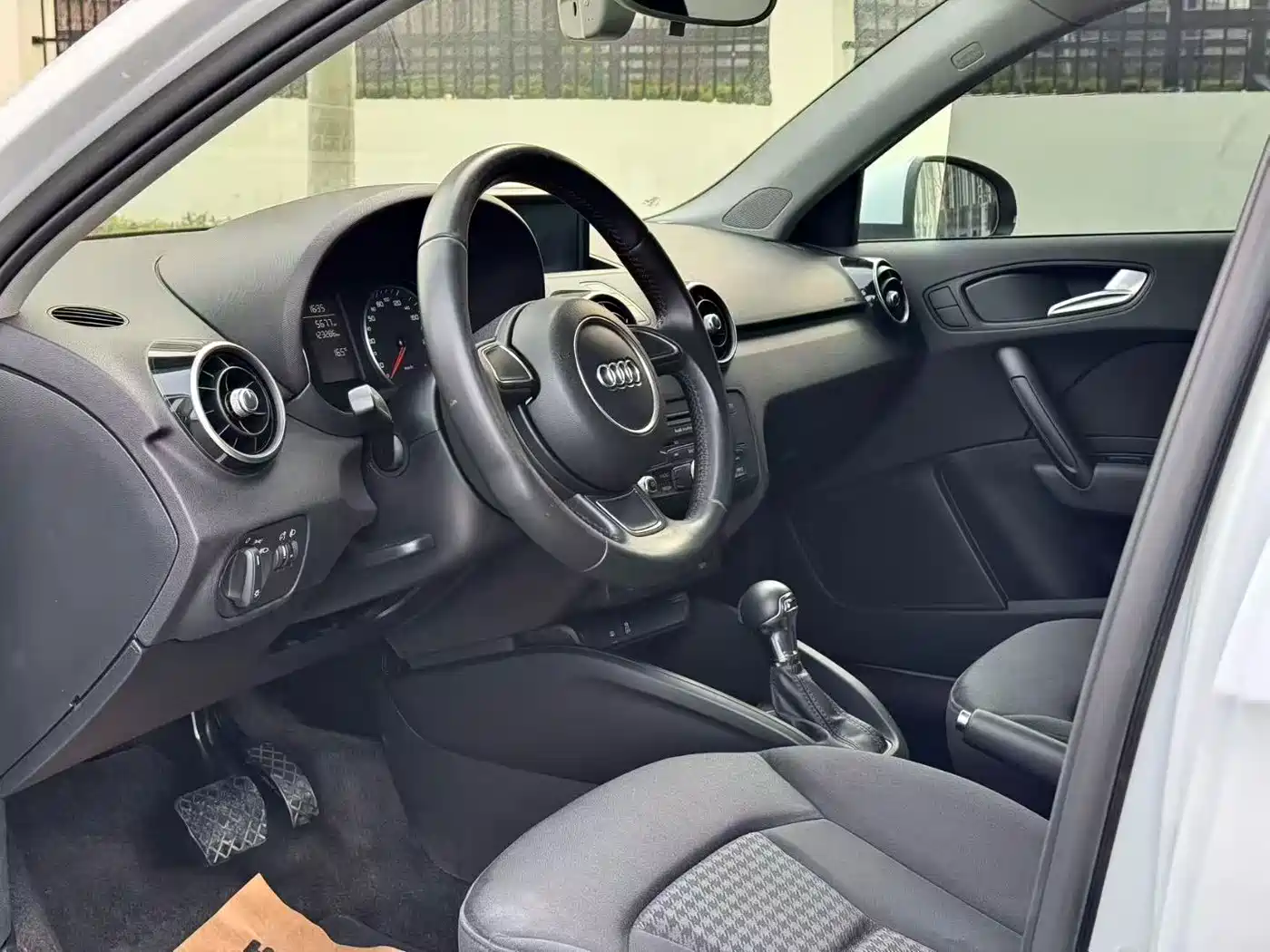 Audi A1 2014 30 TFSI Sportback Fashion фото 5