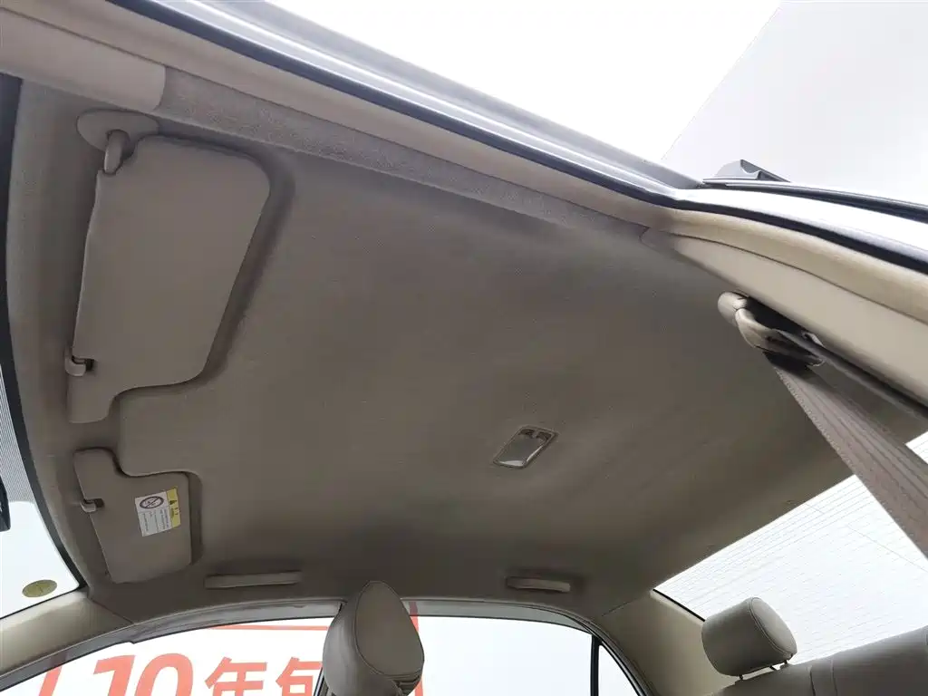 Toyota Corolla 2010 1.6L Manual Classic Edition фото 14