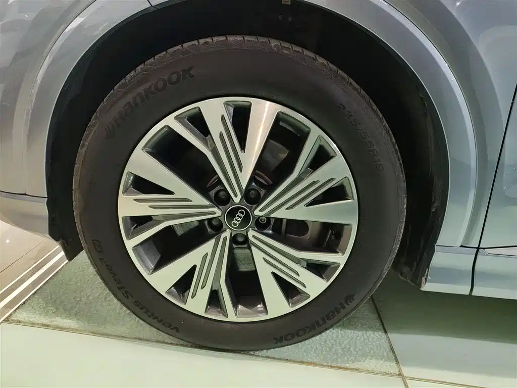 Audi Q4 e-tron 2024 40 e-tron Pioneer Edition фото 23