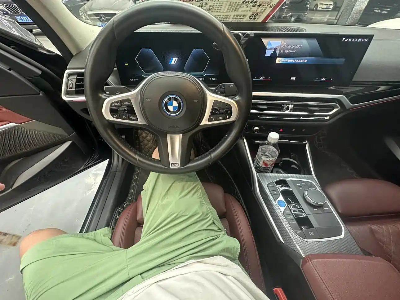 BMW i3 2023 eDrive 40 L Shadow Night Sport Package фото 4