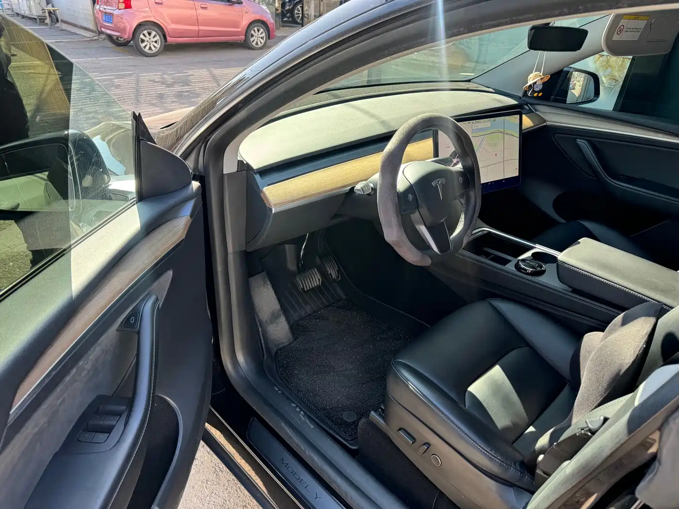 Фото 4 - Tesla Model Y