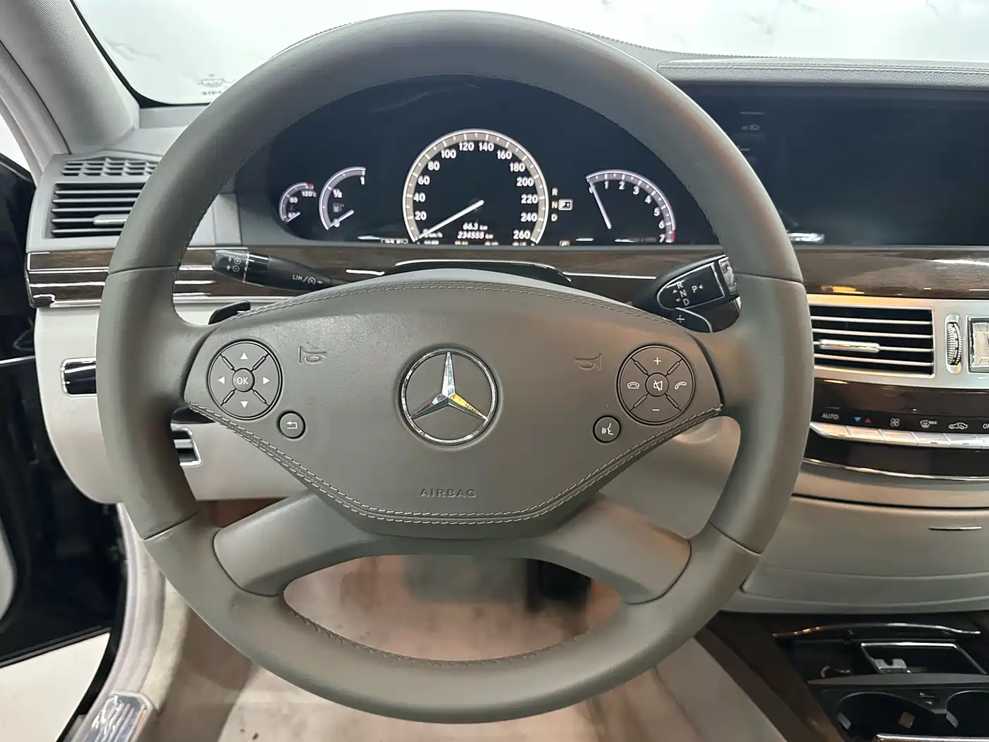 Mercedes-Benz S-Class 2010 S 300 L Premium фото 10