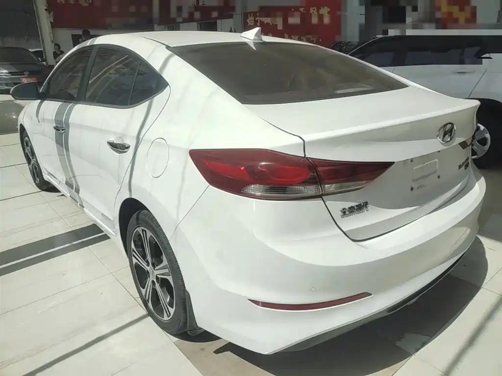 Hyundai Elantra 2018 1.4T DCT Dynamic·Vitality Model фото 5