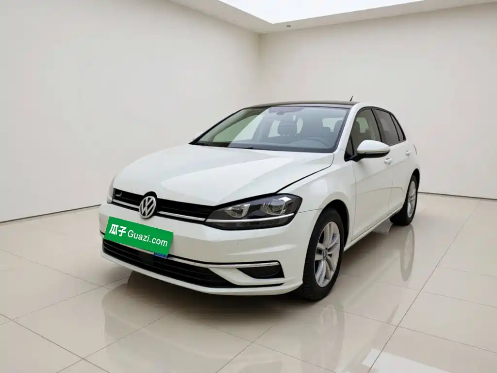 Photo 1 - Volkswagen Golf