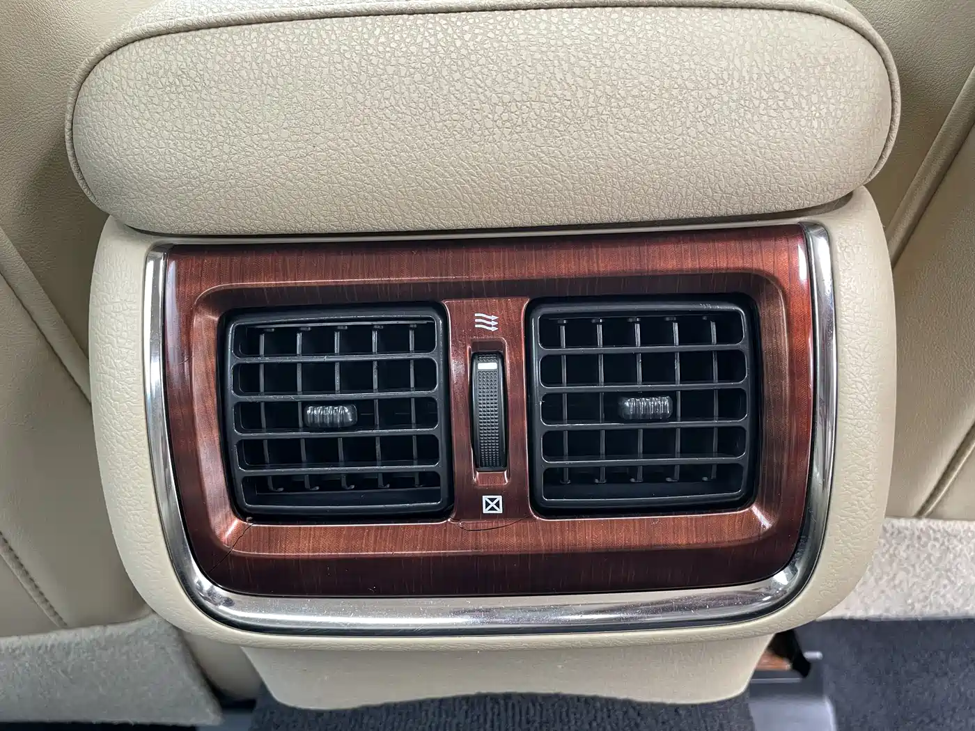Toyota Crown 2015 2.0T Fashion фото 10