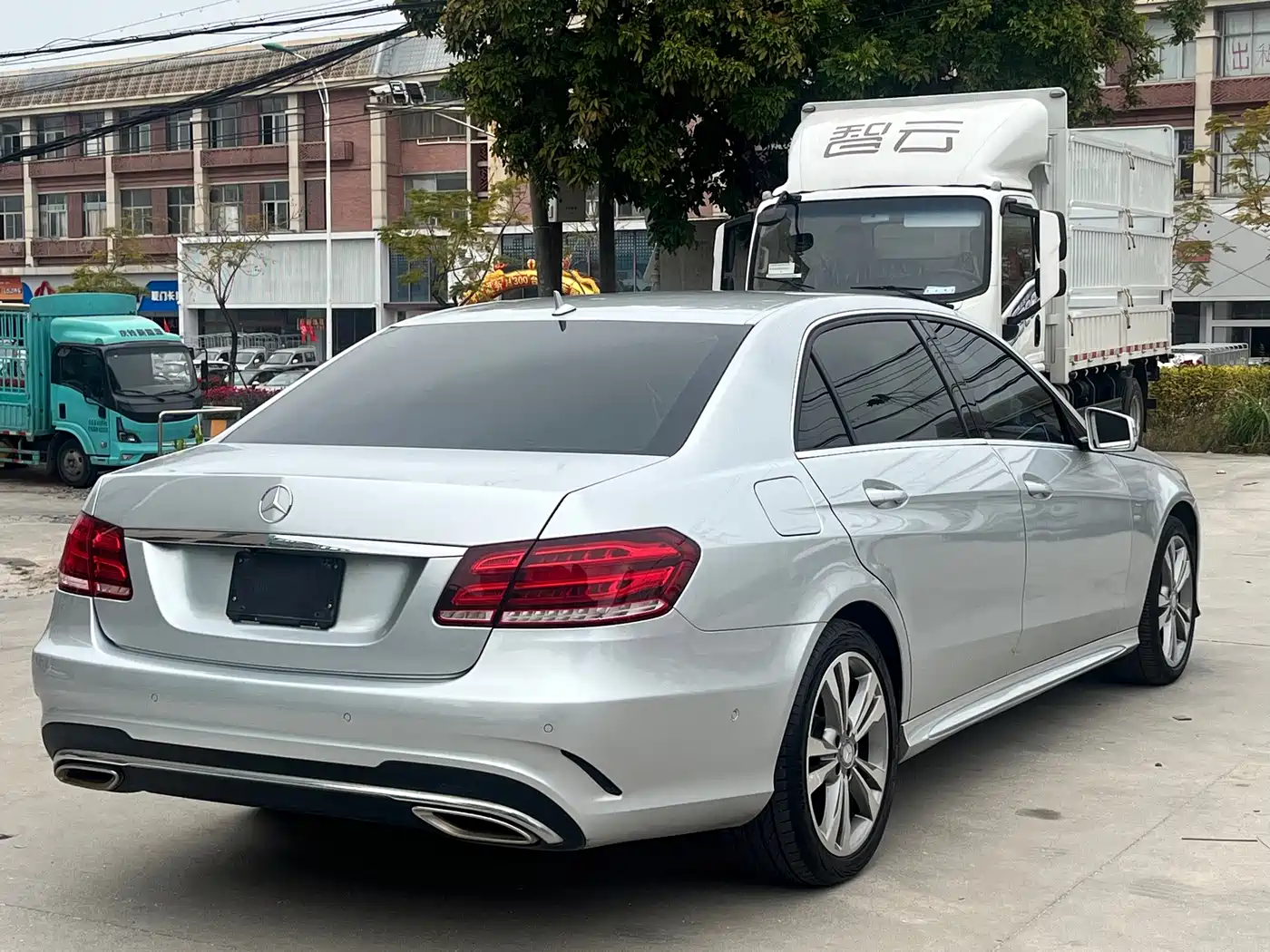 Mercedes-Benz E-Class 2015 E 260 L Sport фото 4