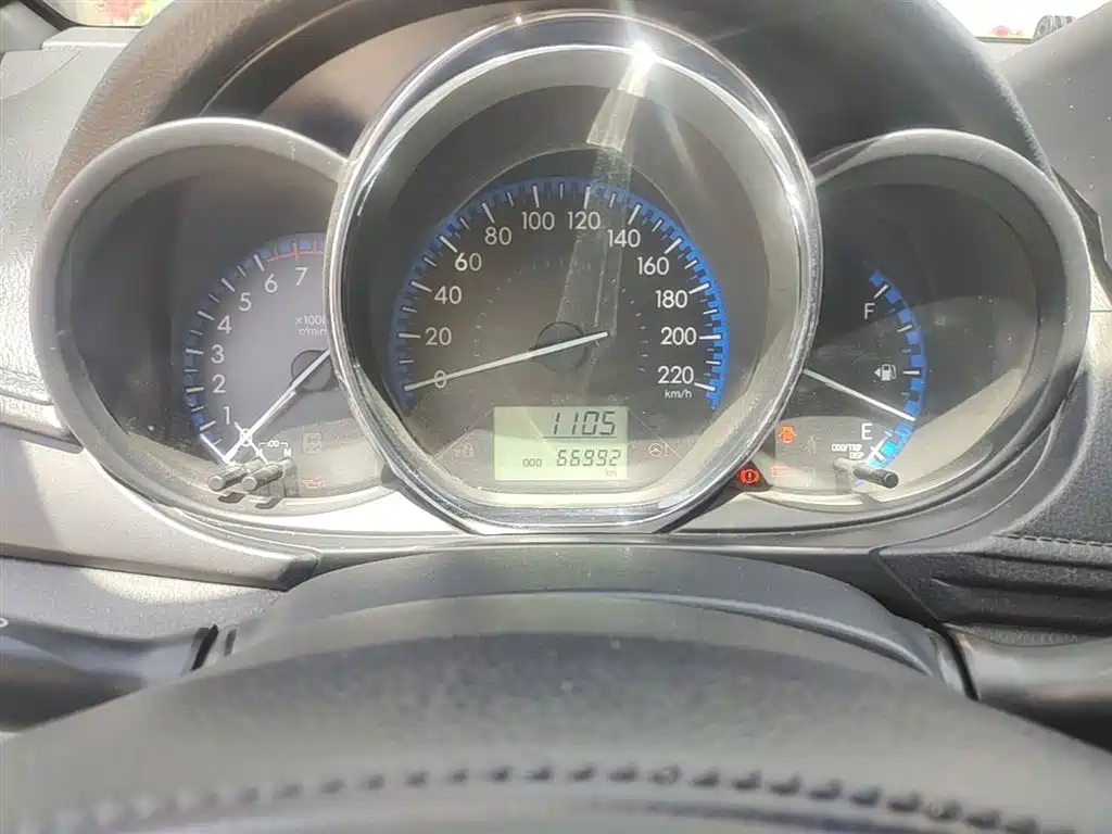 Toyota Vios FS 2017 1.3L Manual Pioneer Edition фото 12