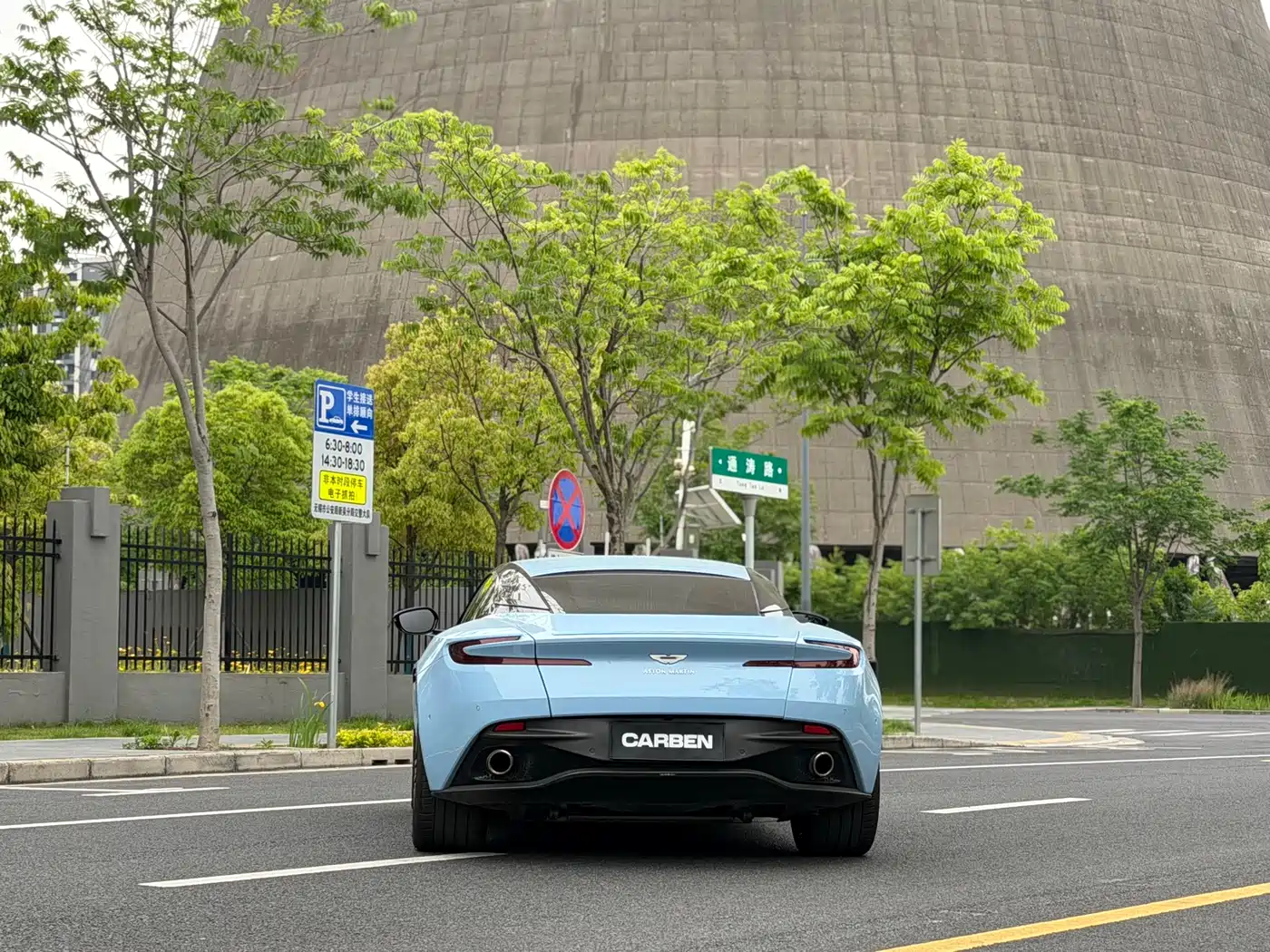 Aston Martin DB11 2019 Model 4.0T V8 Coupe фото 7